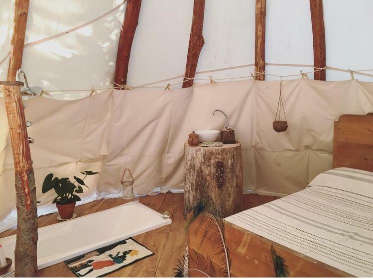 Tipi Lodge Dans La Foret 米尼赞海滩 外观 照片